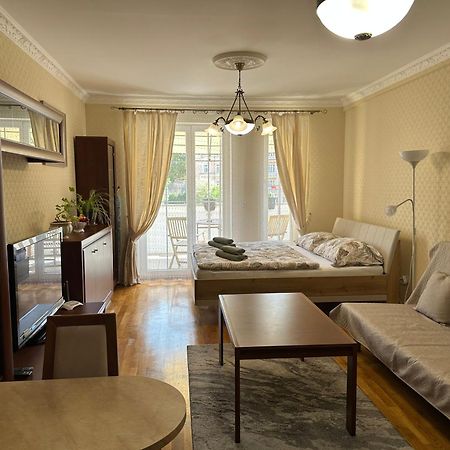 Apartment Julia In The Center Of Karlovy Vary Exterior photo